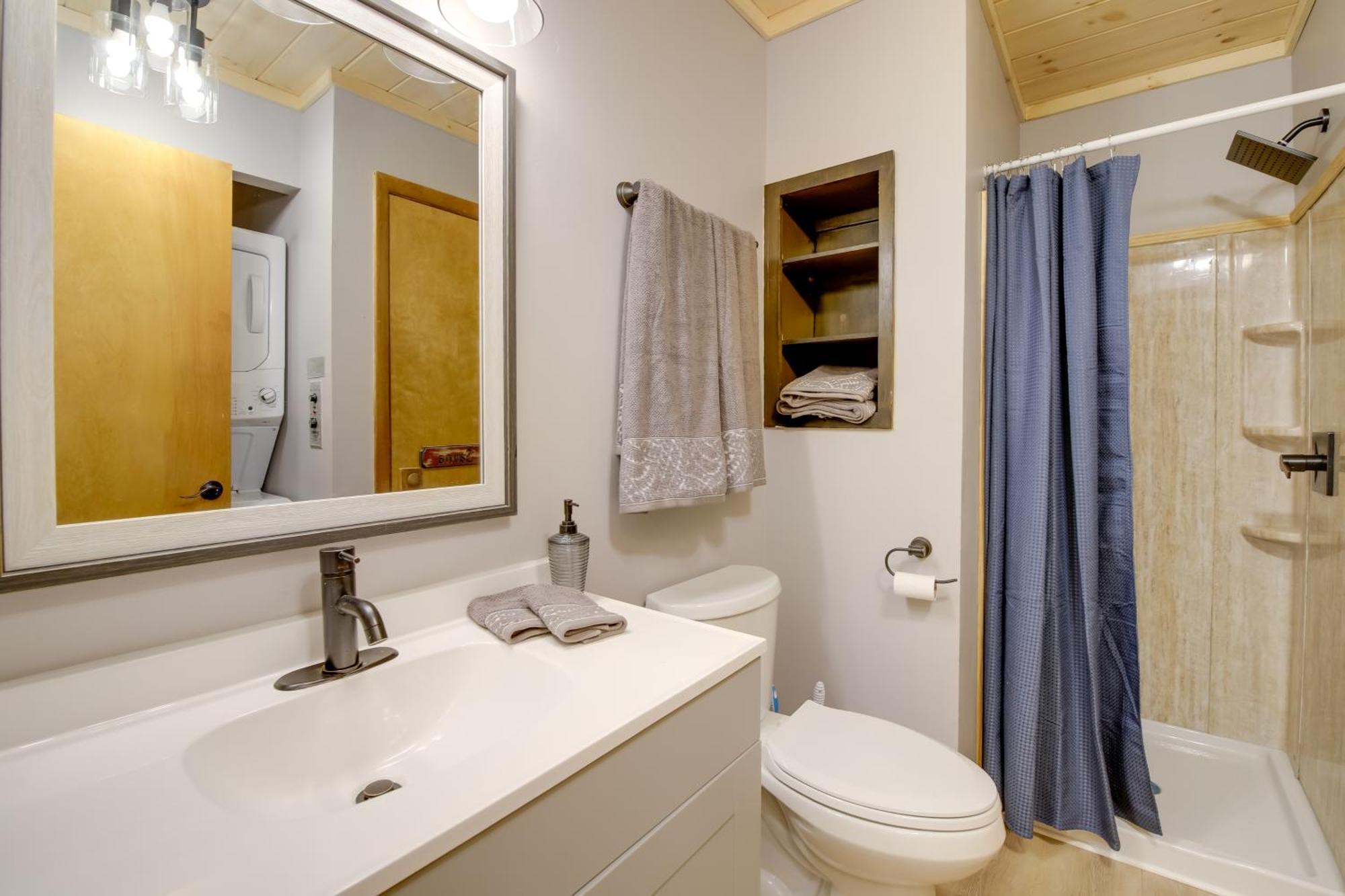 Gatlinburg Mountain Cabin With Hot Tub, Deck And Games ภายนอก รูปภาพ