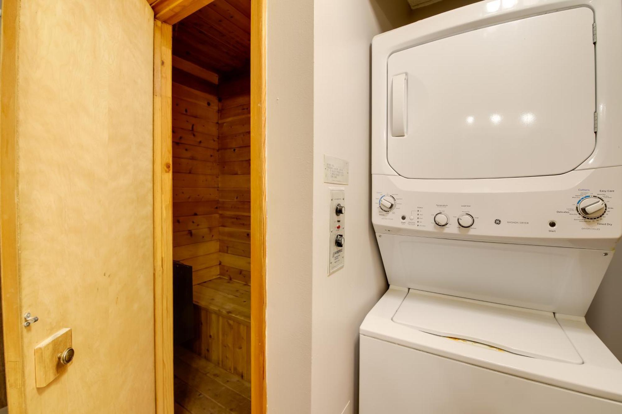 Gatlinburg Mountain Cabin With Hot Tub, Deck And Games ภายนอก รูปภาพ