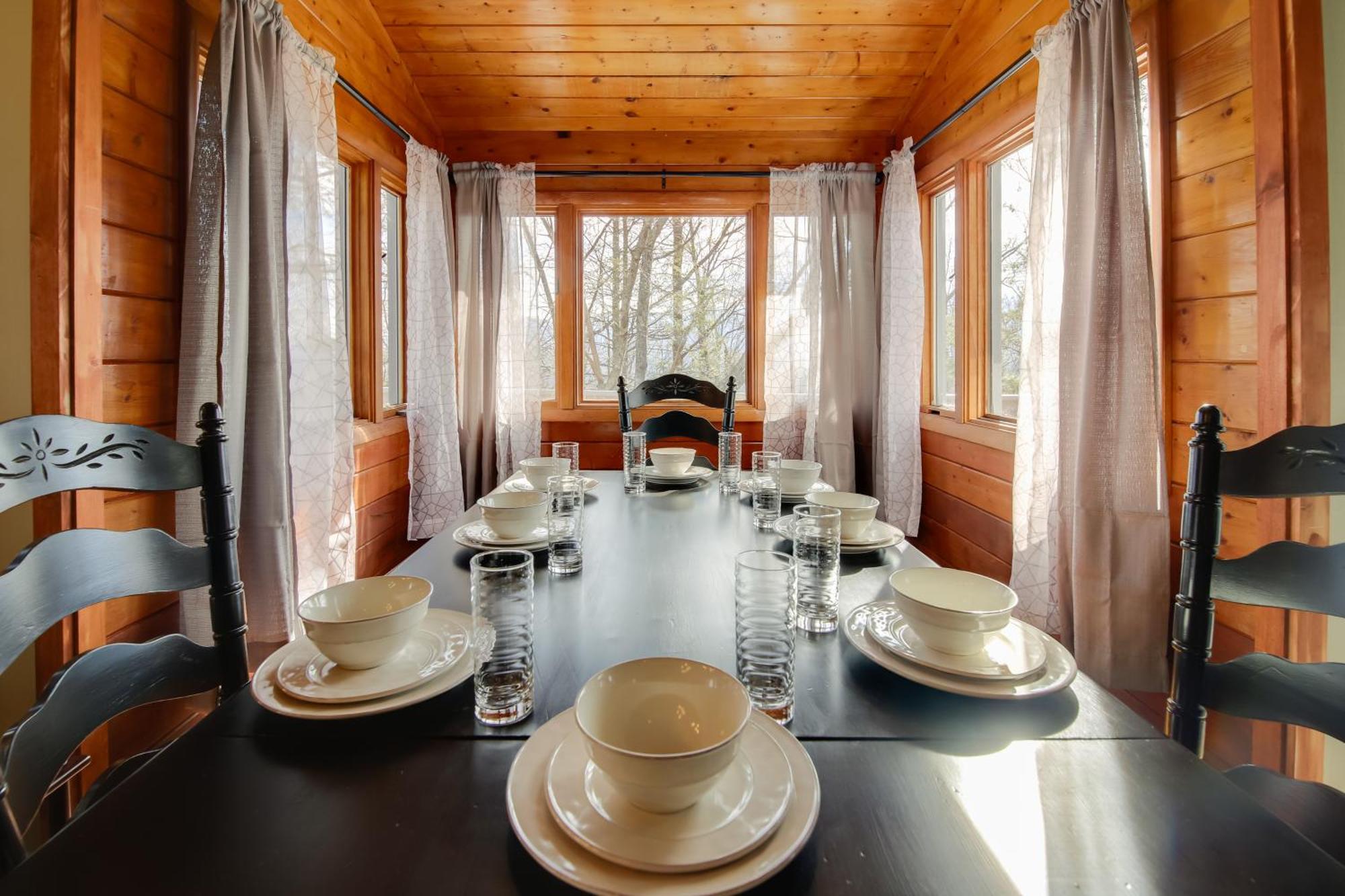 Gatlinburg Mountain Cabin With Hot Tub, Deck And Games ภายนอก รูปภาพ