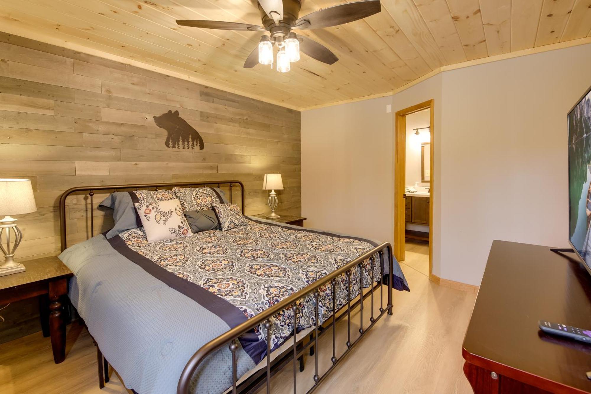 Gatlinburg Mountain Cabin With Hot Tub, Deck And Games ภายนอก รูปภาพ