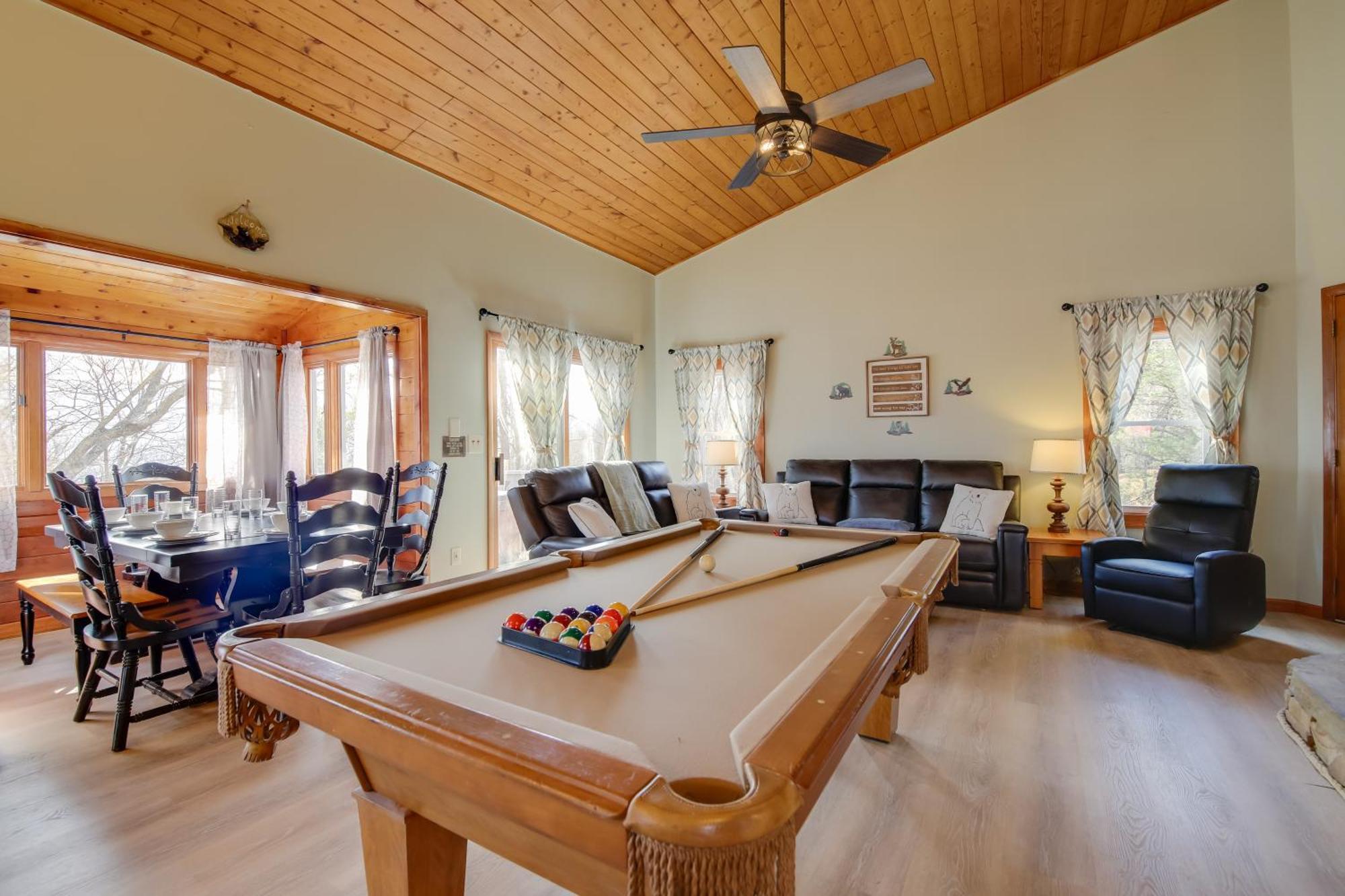 Gatlinburg Mountain Cabin With Hot Tub, Deck And Games ภายนอก รูปภาพ